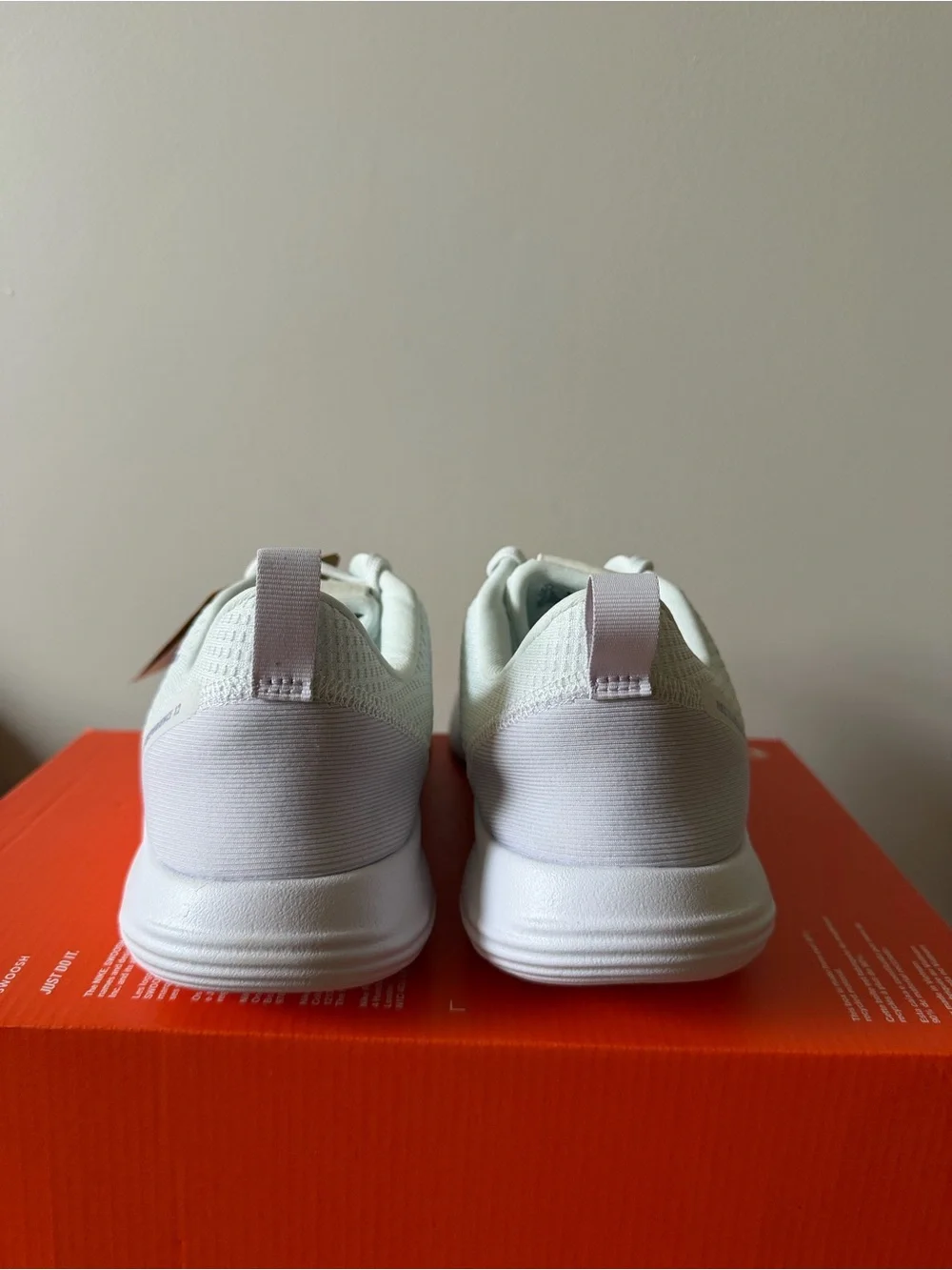 Nike Flex Experience Run 12 Summit White DV0746-105 Women’s Size 11.5